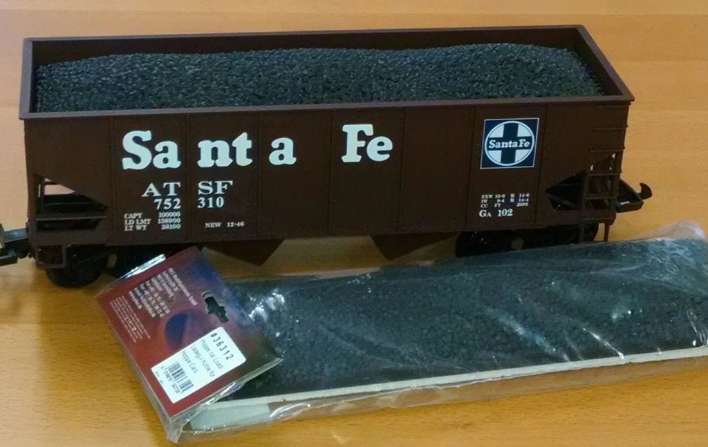 Piko 36312 2 - Bay Hopper Car Load (G - Scale) - Wolfe Nursery